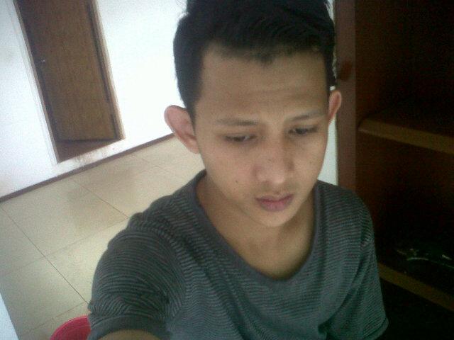 AdenCengozz's tweet photo. Paqi semua sahabat.. Somoga lncar hari ini aktipitas ny.. http://t.co/JHXiw241Nw