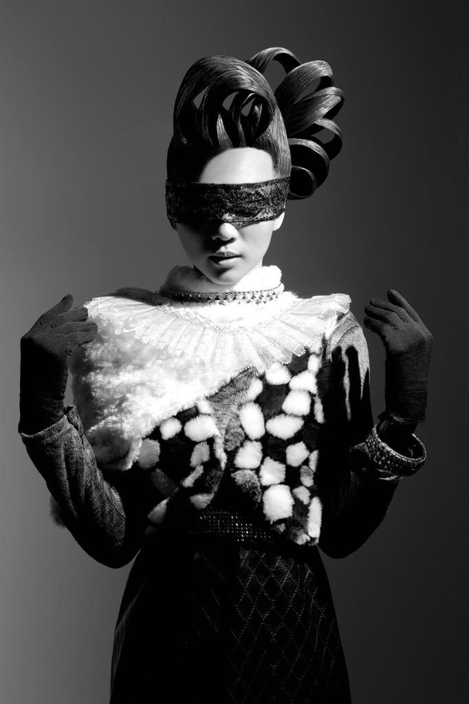 RevlonProCanada's tweet photo. So young and so talented, Hwei Yee Chin from Malaysia won the #StyleMastersShow2015 Young Talent Award. Congrats! http://t.co/WS2uIApTVO