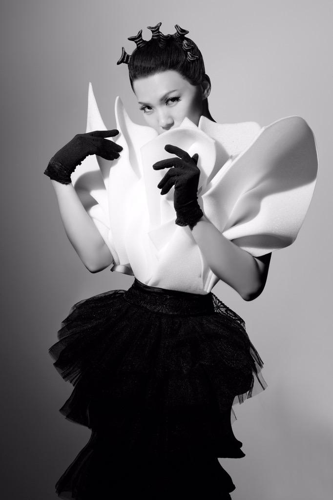 RevlonProCanada's tweet photo. So young and so talented, Hwei Yee Chin from Malaysia won the #StyleMastersShow2015 Young Talent Award. Congrats! http://t.co/WS2uIApTVO