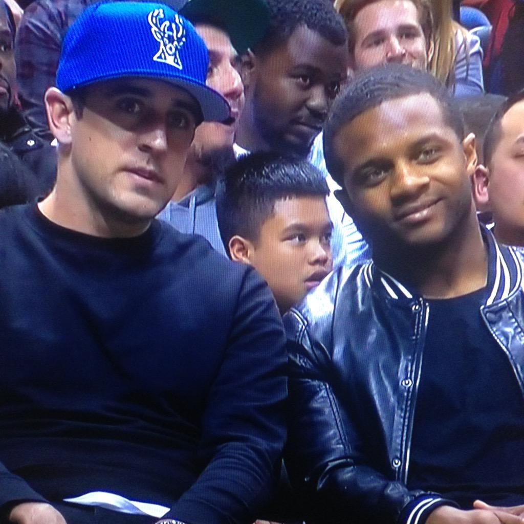 aaron rodgers bucks hat