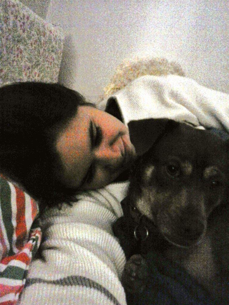 macagonzalez18's tweet photo. En la camota descansando despues de un dia agotador de parcial! Vamos por el 10! #destroy http://t.co/lzJaytCe94