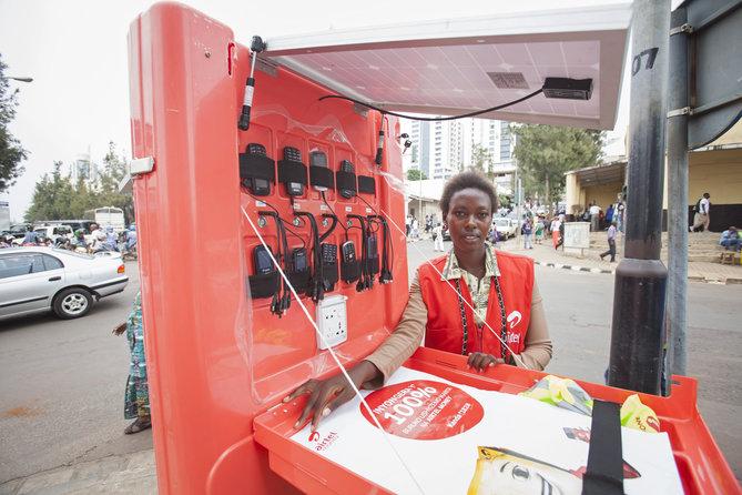 Jeanne Marie’s story: Solar kiosk franchisee in Rwanda ow.ly/M2iTj