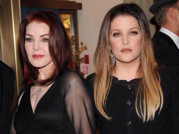 click_famous's tweet photo. #ClickFamous: @lmariep_ e Priscilla Presley foram clickadas na entrada de hotel em Los Angeles! http://t.co/44TVPKJlgC