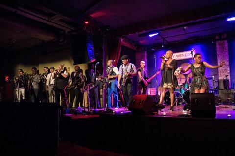 Baron3121's tweet photo. #tbt AUGUST 2013 @livwarfield and the #NPGHornz TOOK OVER @CityWineryNYC with #3RDEYEGIRL & #NPG #funkOD @ymcnair http://t.co/EgC2p2Ueee