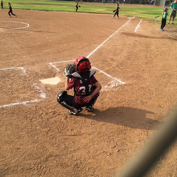 IvorySully's tweet photo. That's what I'm talkin' about!  Sully behind the plate and she is legit!!! http://t.co/ACshQsVjUX