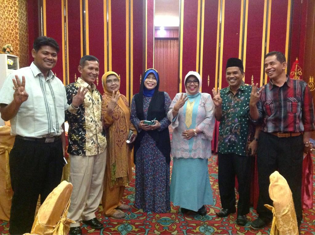 monalisasma3pdg's tweet photo. Alumni smantri http://t.co/lUazq3zNMu