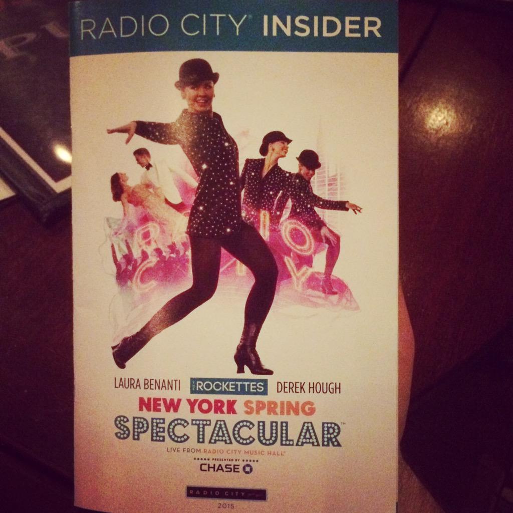 RichieGrasso's tweet photo. #newyorkspringspectacular tonight with @Jeffs_THE_Man and the Malone clan! @LauraBenanti you were stellar! http://t.co/iZD1lL88mJ