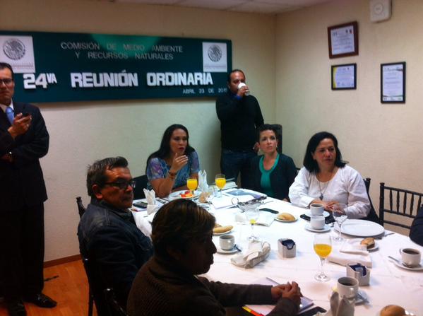 ComarnatMX's tweet photo. 24° Reunión Ordinaria #COMARNAT, reforma integral a la Ley General de Desarrollo Forestal Sustentable @Mx_Diputados http://t.co/nKgqtC2GAz