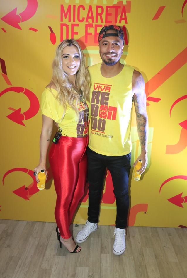 lidia_tais's tweet photo. http://t.co/AD06zLsWbj @femedeirostt β₯β₯ @AlineGotschalg_ #CasalAmigo #CurtaMuito #ESeja #Feliz
ββββ
β
β
β
βββ :-) MG