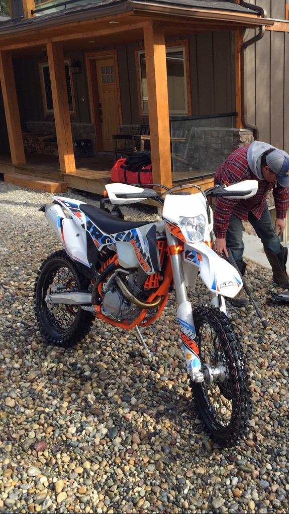 keels1717's tweet photo. @Kliner9999 awesome! My new KTM! http://t.co/DKXiVHKL4X