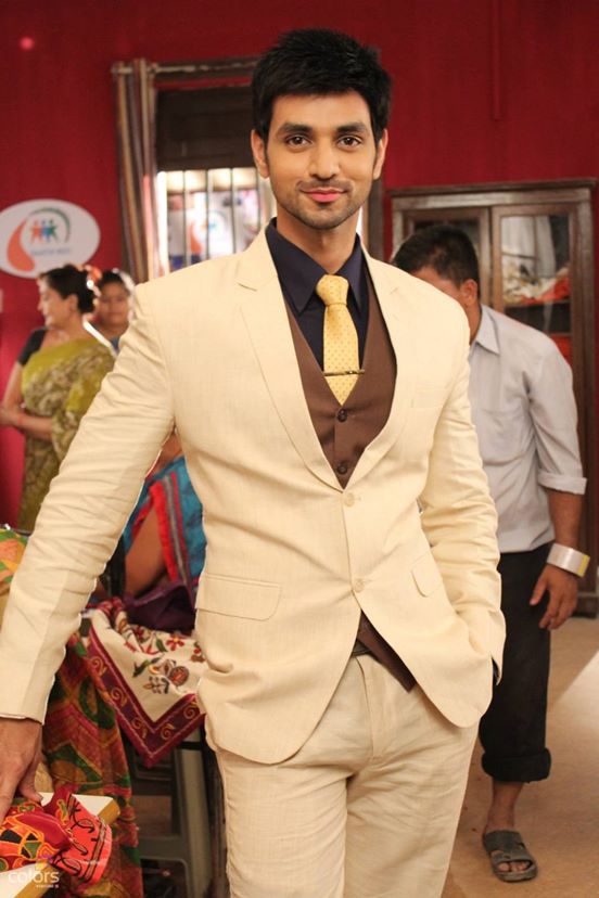 Rohitkeshari10's tweet photo. @shaktiarora #NewSelfie #Offscren Wow You're luking So handsme,hot & charming shakti! #heartPrince #CuteSmile #LoveU http://t.co/6g3uaem2wz