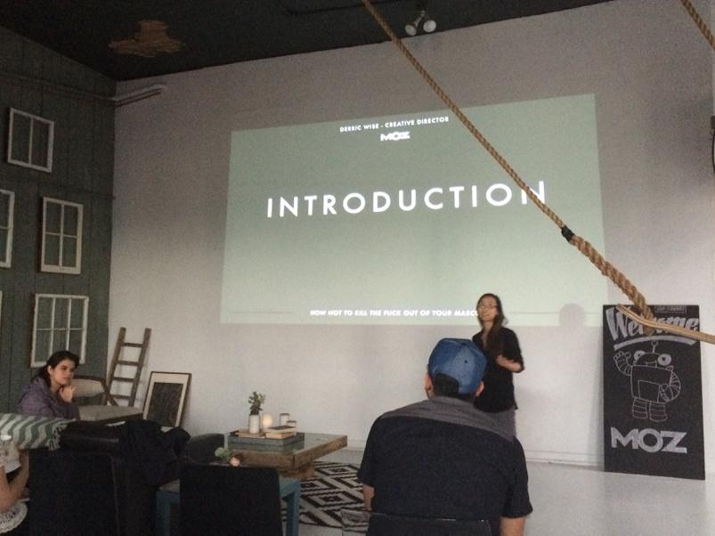 pssigchi's tweet image. .@dragonc introduces @derricwise! #BrandingLessons