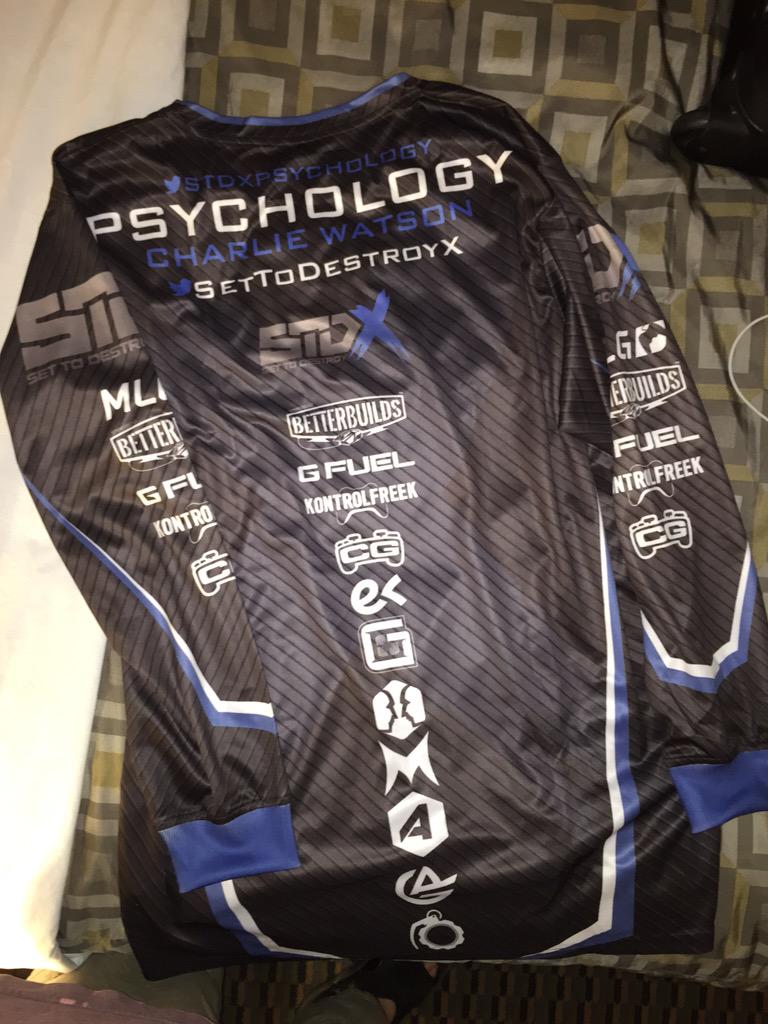 Lazarus's tweet image. #STDx for @UGCNiagara thanks to @GFuelEnergy @BetterBuilds @KontrolFreek @CinchGaming @GamersApparel @GameOnSnacks