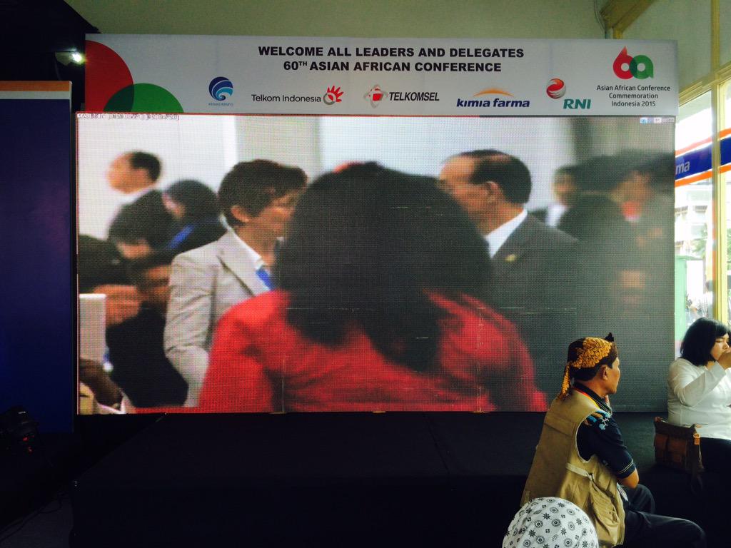 pramestipuji's tweet photo. Waaoo #UMeetMe sbg broadcast conference resmi untuk KAA 2015 BDG #WonderfulKAA #ddbaccelerator @UMeetMeID @okayfay http://t.co/IKNravenaQ