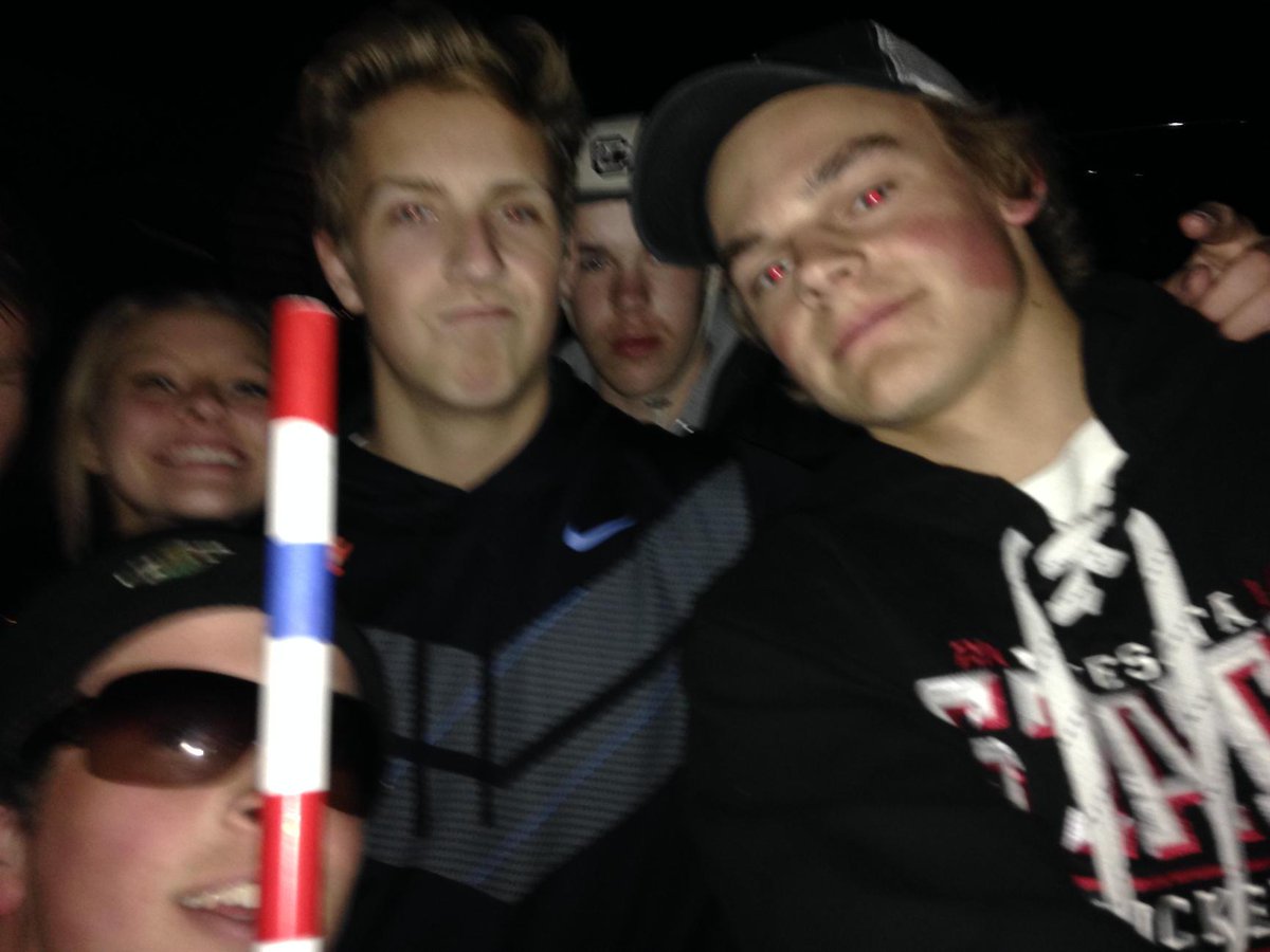 Tgilbertson7's tweet photo. @oronoassassin 5th kill for the Vietcong. Down goes V. Happy birthday Ellie! Gabe with the kill http://t.co/UtuvHagFFC