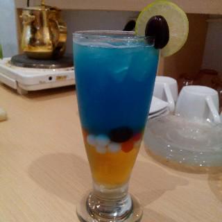 Bikin tengorokan jadi kering.. Yuk gas jln banda 21 dpn jonas:)