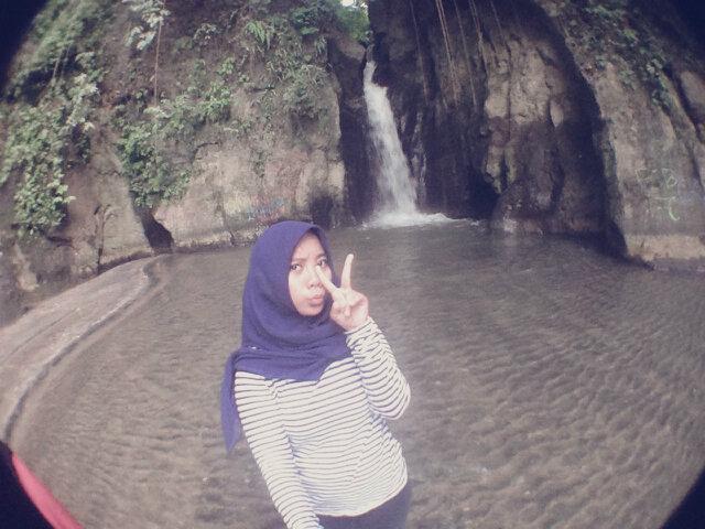 Rahmawanimira's tweet photo. Jalan jaln men :D http://t.co/Y4AlZFriip