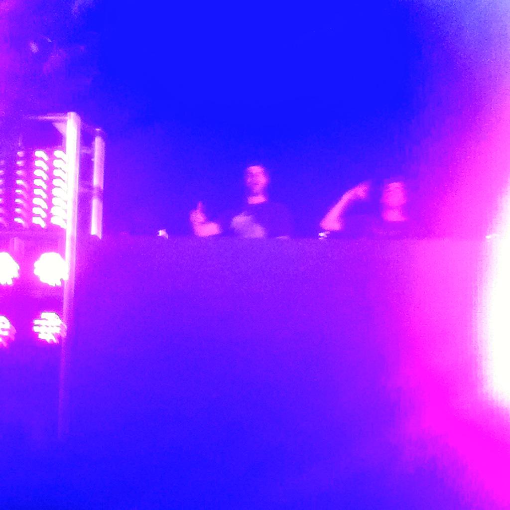 Ari_Pattin's tweet photo. Tonight was amazing! @TheChainsmokers @katgirl_12 #FlashFest2015 http://t.co/pN0VHmI7Ll
