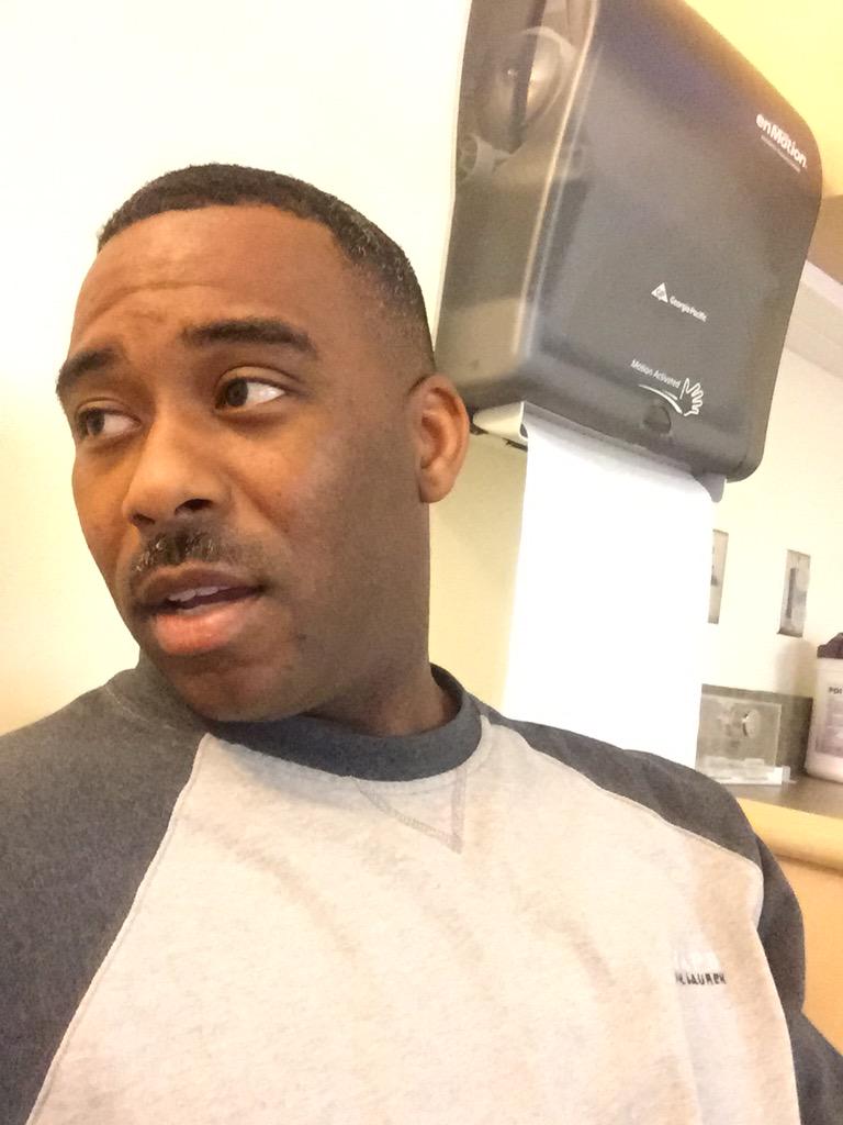 robchain's tweet image. Multitasking #home