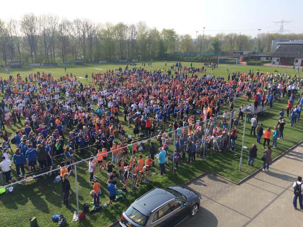 MartijnKteR's tweet photo. #koningspelen @breda door @BredaActief en @CIOSGoesBreda zijn geopend  #wvow2015 #brabantwater http://t.co/3FFeXtK0is
