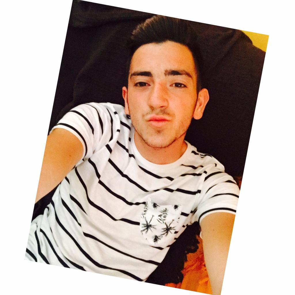 antoniogaarcia's tweet photo. #Bd Vamos a por el viernes con muchaa ganitas pampam http://t.co/7YFZrneq3L