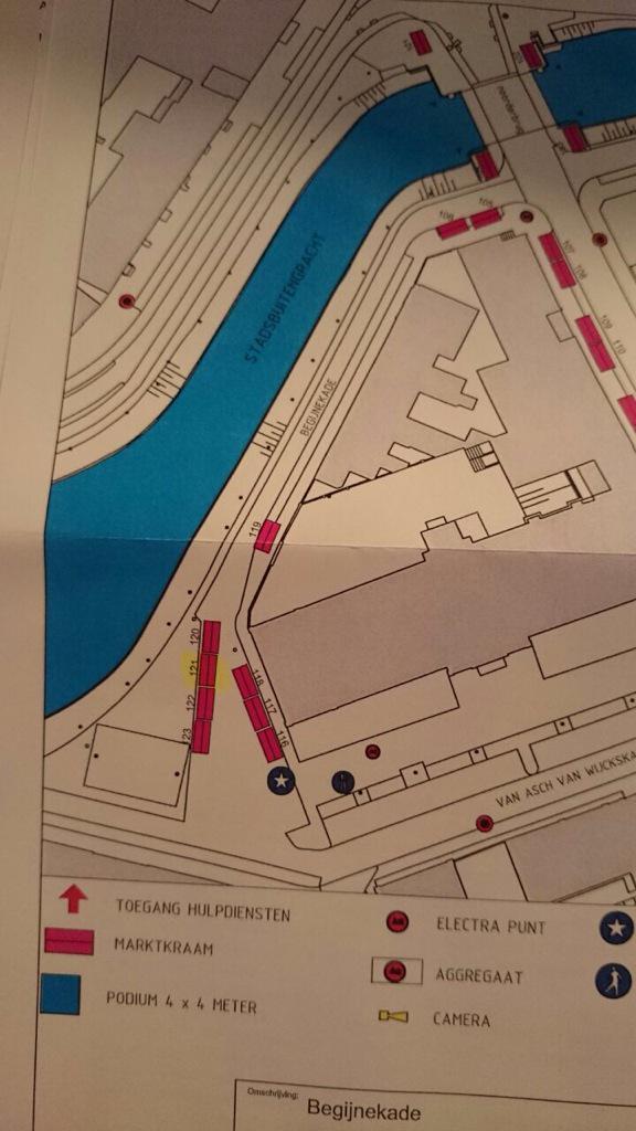 WhyNotKenya's tweet image. Why Not U staat weer 24 uur op de Koningsmarkt in Utrecht! Kom je ook langs? We hebben muziek, spellen en mooi spul!