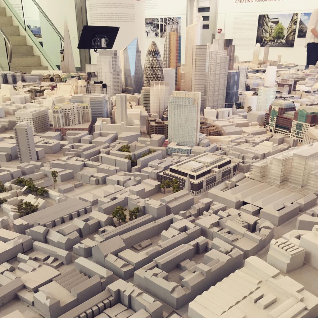 KerryAnnONeill's tweet photo. Great @londonsoc lecture last night by @RowanMoore on the London Skyline at the City of London Guildhall http://t.co/2ZunEiLL1u