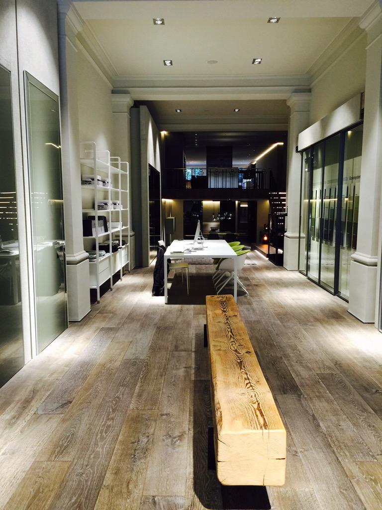SAGITARIO_LIGHT's tweet photo. Estudio y realización de una nueva iluminación que combina técnica y estética entre la luz y la arquitectura. http://t.co/JYAeFFHr5t