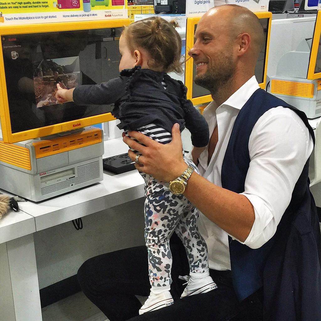 nicholasrussian's tweet photo. Perfect MumsDay gift 4the perfect Mum! Willow finished her personalized pressie4the wife @officeworks!#selfiesformum http://t.co/K7pBOjbvk4
