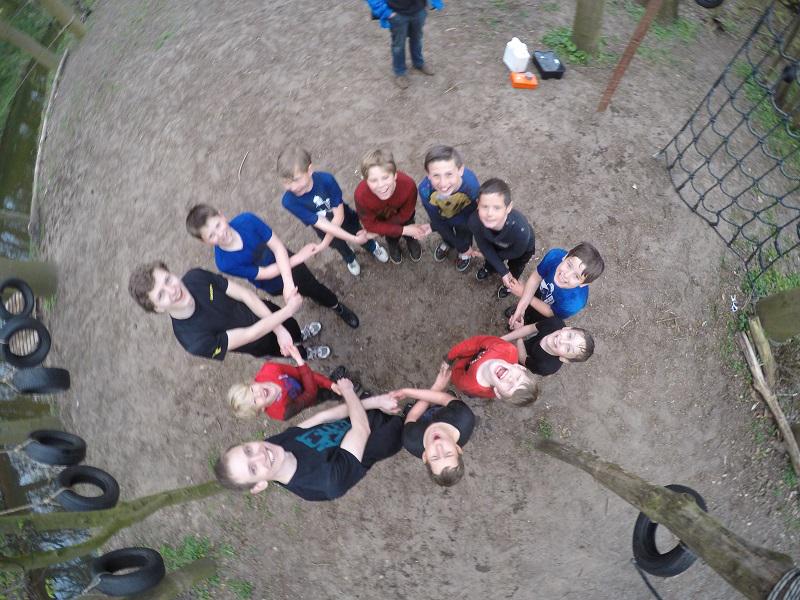 Afsluiting met de  <a href="/welpenwoensdag/">Welpen woensdag</a> na een Survivalrun in de wildernis!