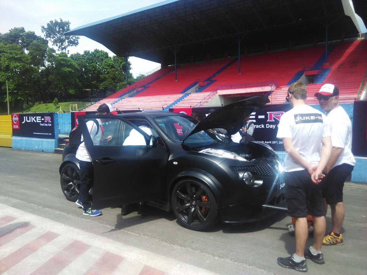 mobilmotor_ID's tweet photo. Mencoba Performa Nissan Juke  Bermesin GT-R https://t.co/hsQyp9vpOb http://t.co/3ami3f14xg