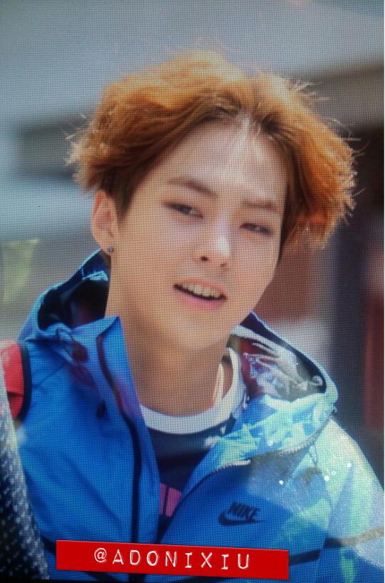 adonixiu's tweet photo. 150424 뮤뱅 중간퇴근 #시우민 #XIUMIN 
햐아......오빠..❤️ http://t.co/aAGgLzSy8K