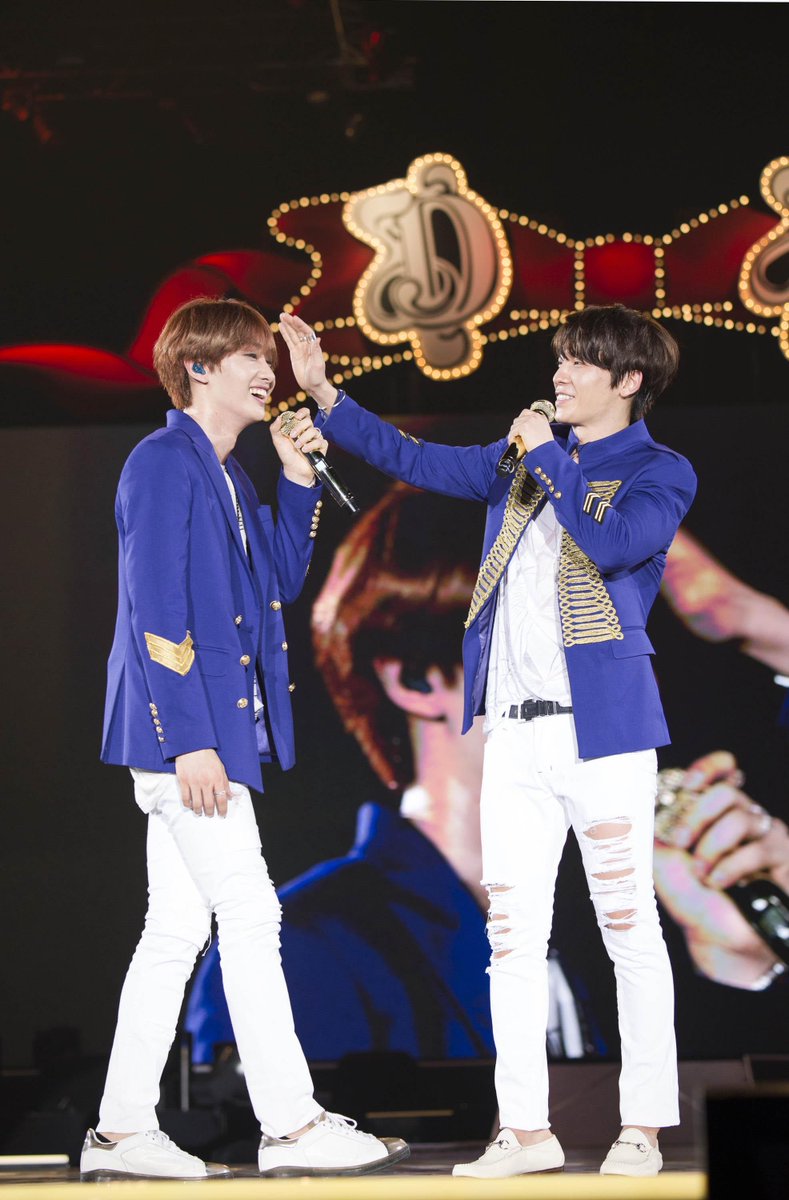 SMTOWN tweet media
