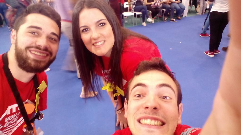 Miriamyunquera's tweet photo. #evltselfie  @evltUMA http://t.co/WdhgtozlR1