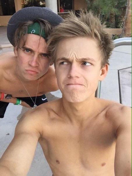   happy birthday to our slut Caspar!  hope u have the best one! stay weird ily x 