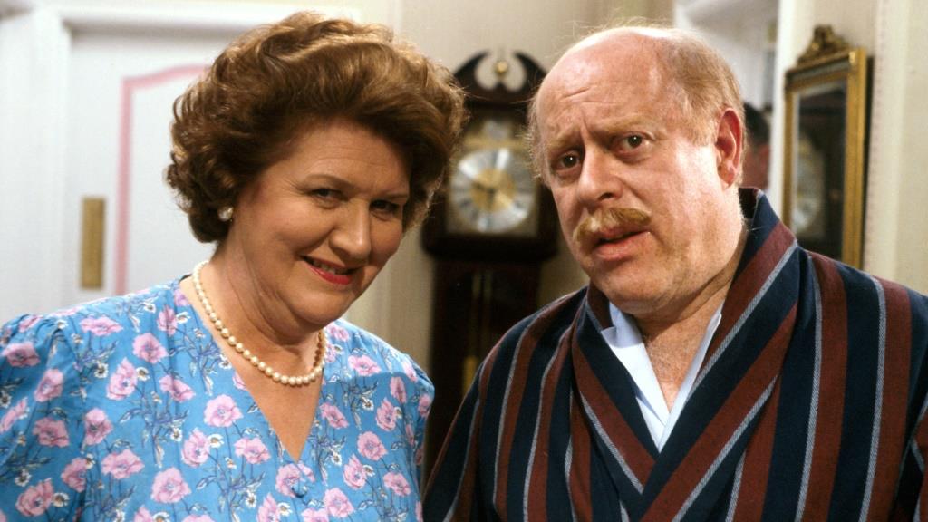 absoluteradio's tweet photo. Time for the #SitcomMoment - Hyacinth Bucket is on the phone...
@OC #OC http://t.co/ynSMdVWC1j