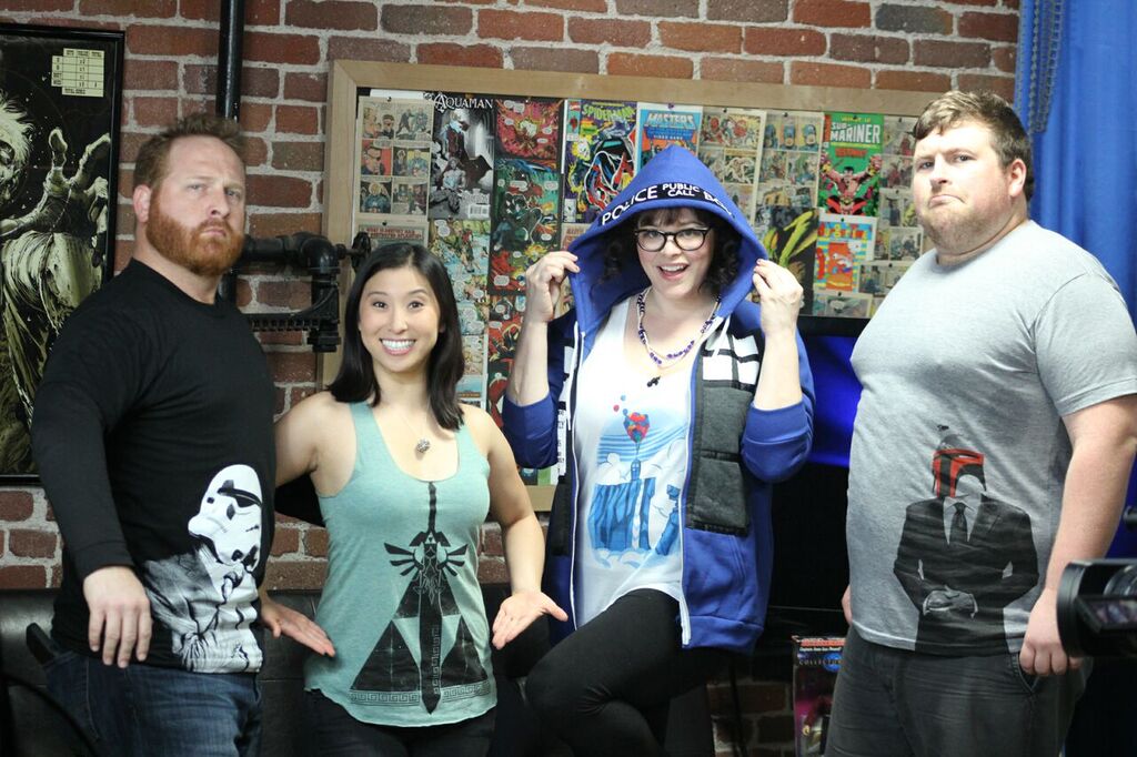 StephPressman's tweet photo. Such a great show tonight on @Geek360Show w/ guest @JennaBusch &amp; #fashionfind this week is @GeekyUshop - check'm out! http://t.co/55dWCxSwDU
