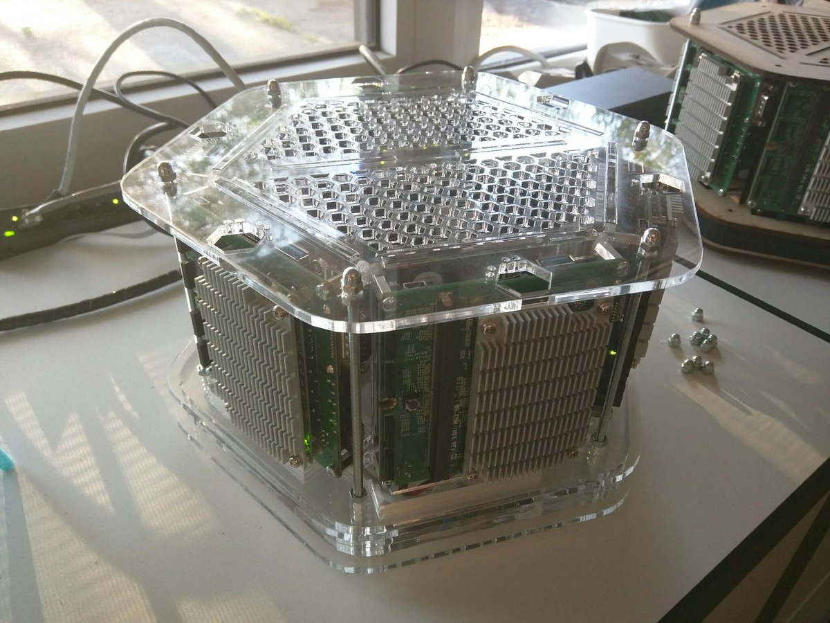 wimvanleuven's tweet photo. Juul is on the road to @fraunhofer #iwes! #newhex #betech http://t.co/VBmfAjQEkm