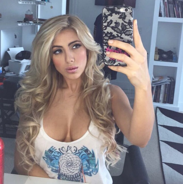 IG_Babes_'s tweet photo. Amazingly #hot #Instagram girl with great #tits http://t.co/wa2Whr6buq