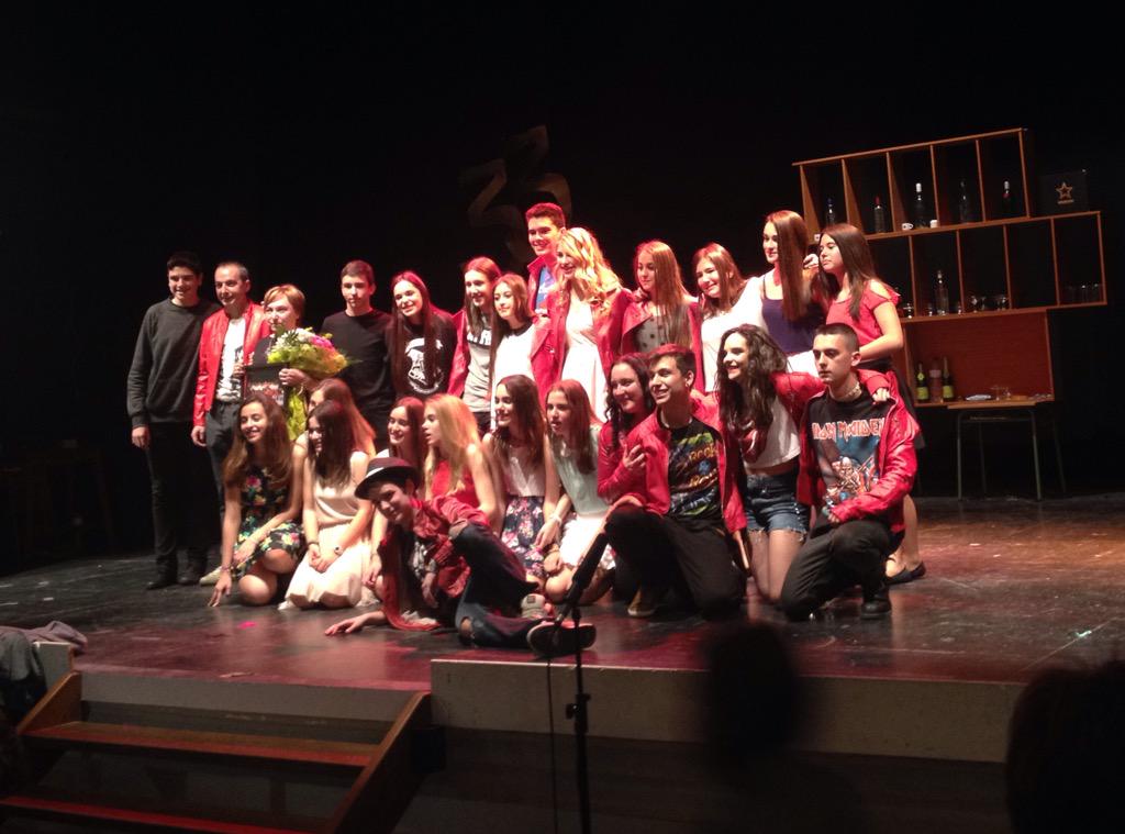 alexnj's tweet photo. ¡¡Grandes artistas del @ies_oja !! @SilviaMendozaLp @Javierezca_7 @jess06_c @virgi_mun @oscar_reina98 @Mirimart3 http://t.co/IiWuFVFVdl