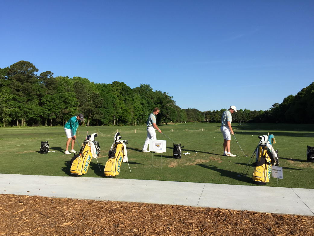 DUBgolf72's tweet photo. Ready to smash! http://t.co/6SZUtQfCmJ
