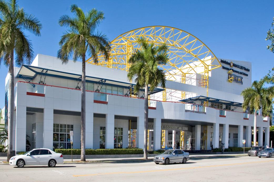 MarkerConstruct's tweet photo. The Museum of Discovery &amp; Science’s Bank of America Visitor Pavilion was renovation by our Commercial Division. http://t.co/ManPPmnHcl