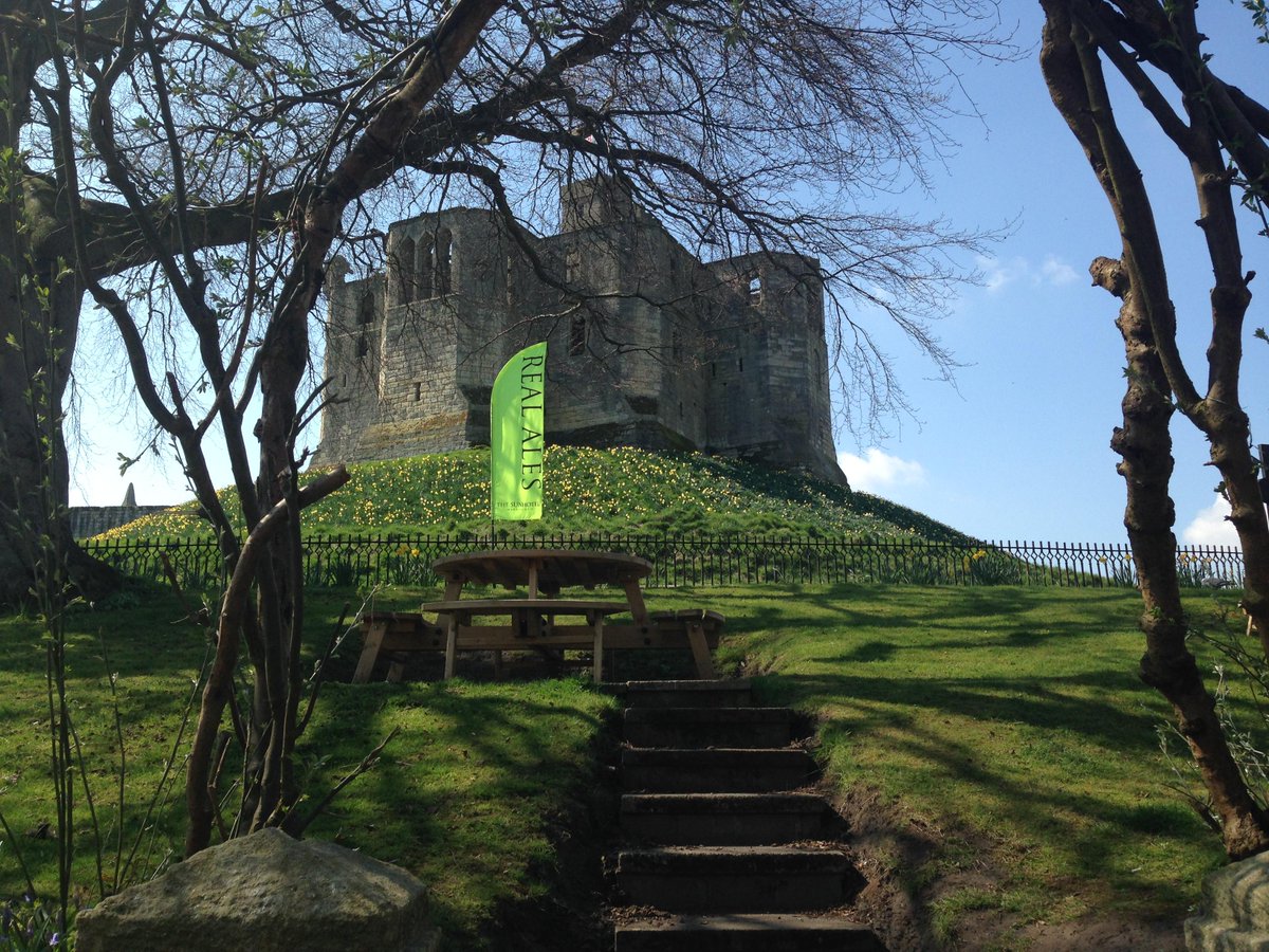 Fab day in #Warkworth come &amp; see us for fab food &amp; lush local ales! @amblenorthland <a href="/RNorthumberland/">Radio Northumberland</a> <a href="/NorthEastHour/">#Northeasthour</a>