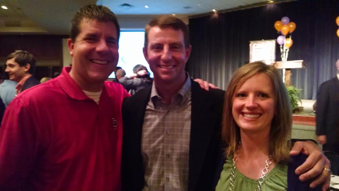 Coach7springer's tweet photo. So fortunate have dinner w/ Dabo Swinney last night at FCA banquet! #Clemson #FCA #Christianrolemodel http://t.co/W1125elVWY