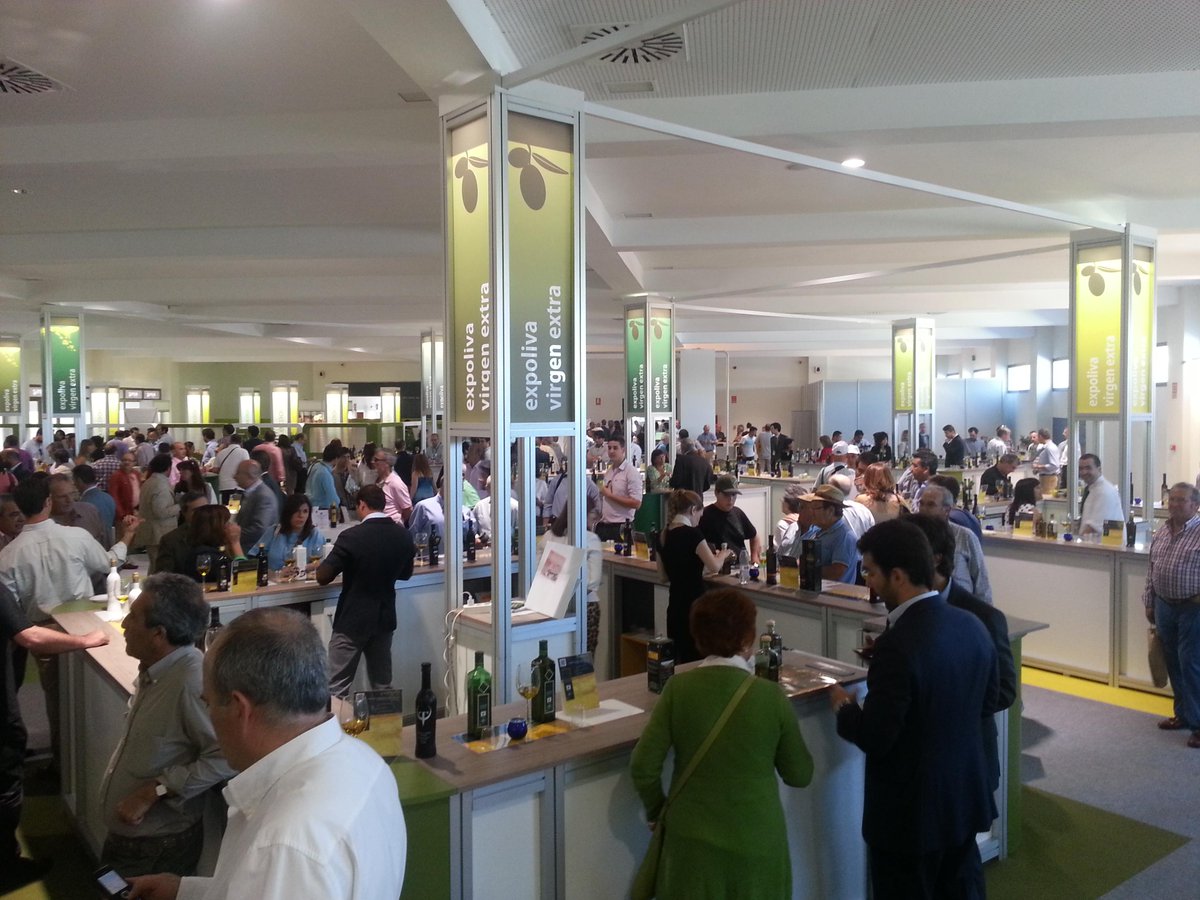 Cata los mejores #AOVEs del mundo en el Salón Expoliva Virgen Extra. Inscríbite ya en: bit.ly/1EmO2Wd