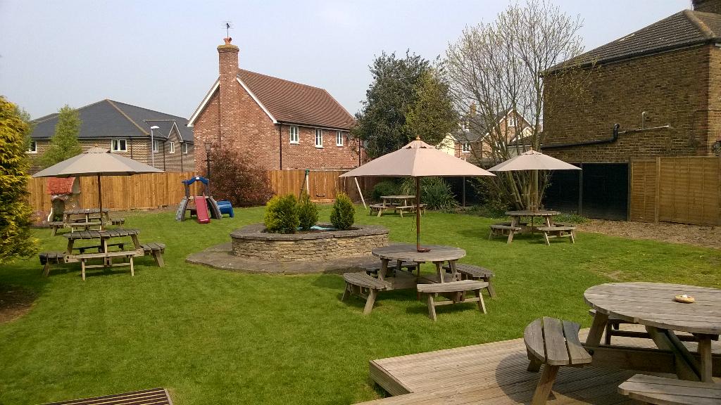 fatarys's tweet photo. Cone and relax in our amazing garden with a cold drink and amazing food http://t.co/SVx3Lh4X2d
