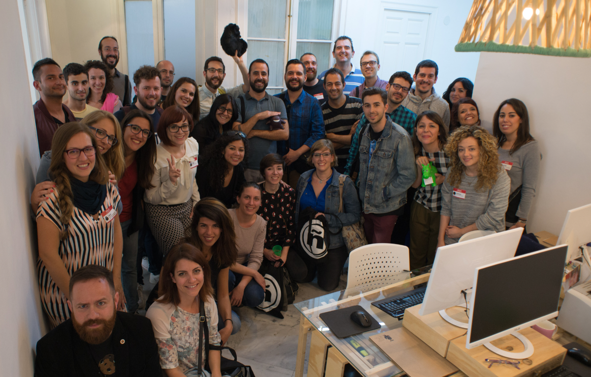factor_n's tweet photo. ¡¡Acaban de irse nuestros visitantes de la #RutaDelDiseño del @MDW_2015!! ¡Os hemos cogido cariño, chicos! #MDW_2015 http://t.co/HLKWWbXEhw