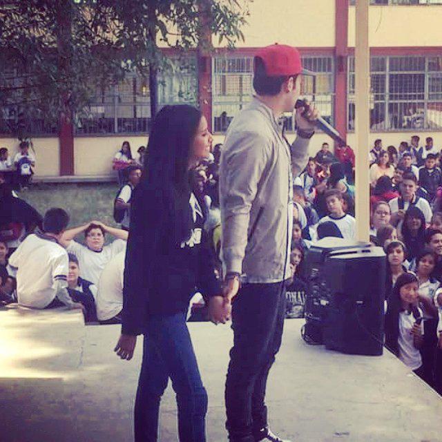 FernandaRamrez8's tweet photo. Hoy puedo decir que estoy cumpliendo uno de mis más grandes sueños❤ @musicmandomx
#SiempreJuntos👫 http://t.co/7yW1RRP7aC