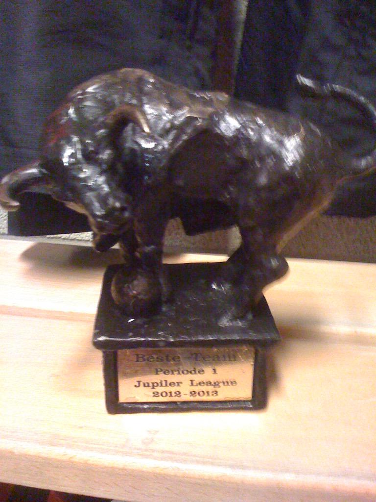 TrisoxBe's tweet photo. Vanavond neemt @mvvmaastricht de #stier #playoffs #periodetitel http://t.co/kAihzmiL1m