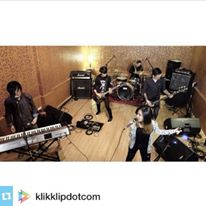 NorHasmie's tweet photo. Huhu #Rock http://t.co/m8tEltUajF